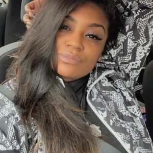 Meet your Posher, Crystal